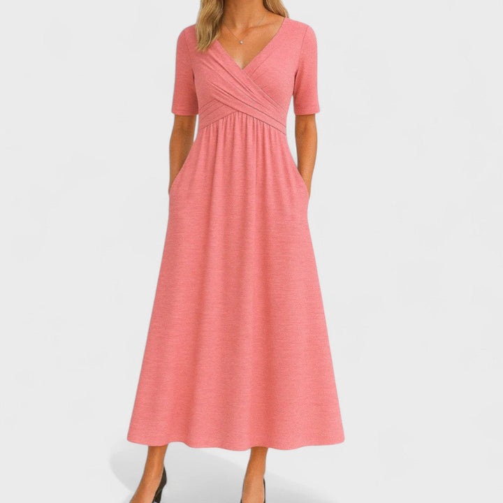 Leona - Elegantní Šaty se Speciálním Výstřihem